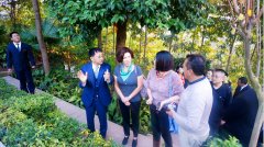 国际殡葬协会常务副主席特蕾莎到长松寺交流访问
